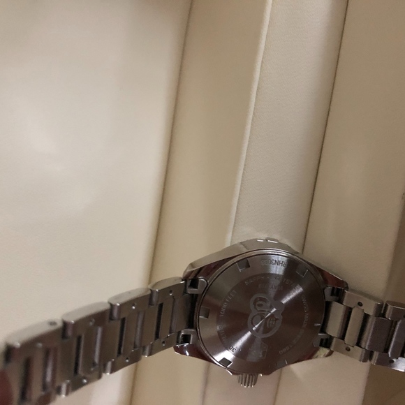Authentic Tag Heuer Aquaracer MOP and Diamond Dial main image 8